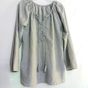 Woman's plus size grey linen tunic